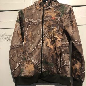 Women’s under armor sweater